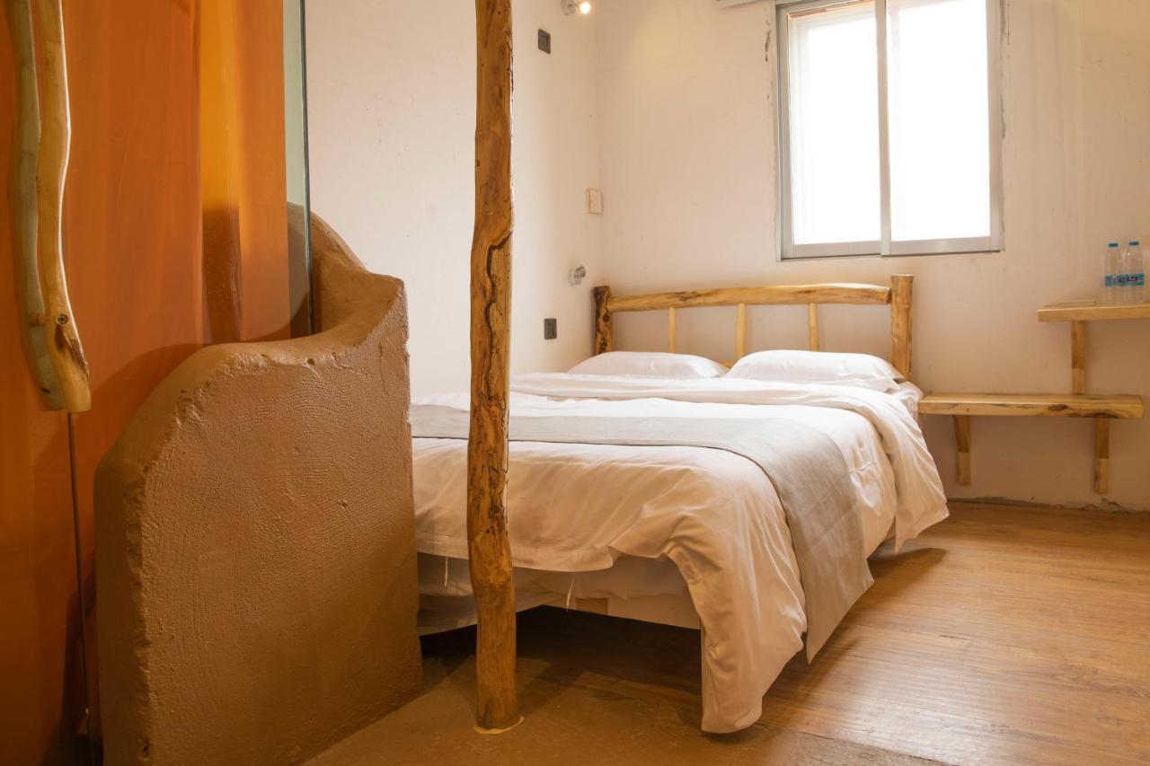 Right Here Hotel Dunhuang Luaran gambar