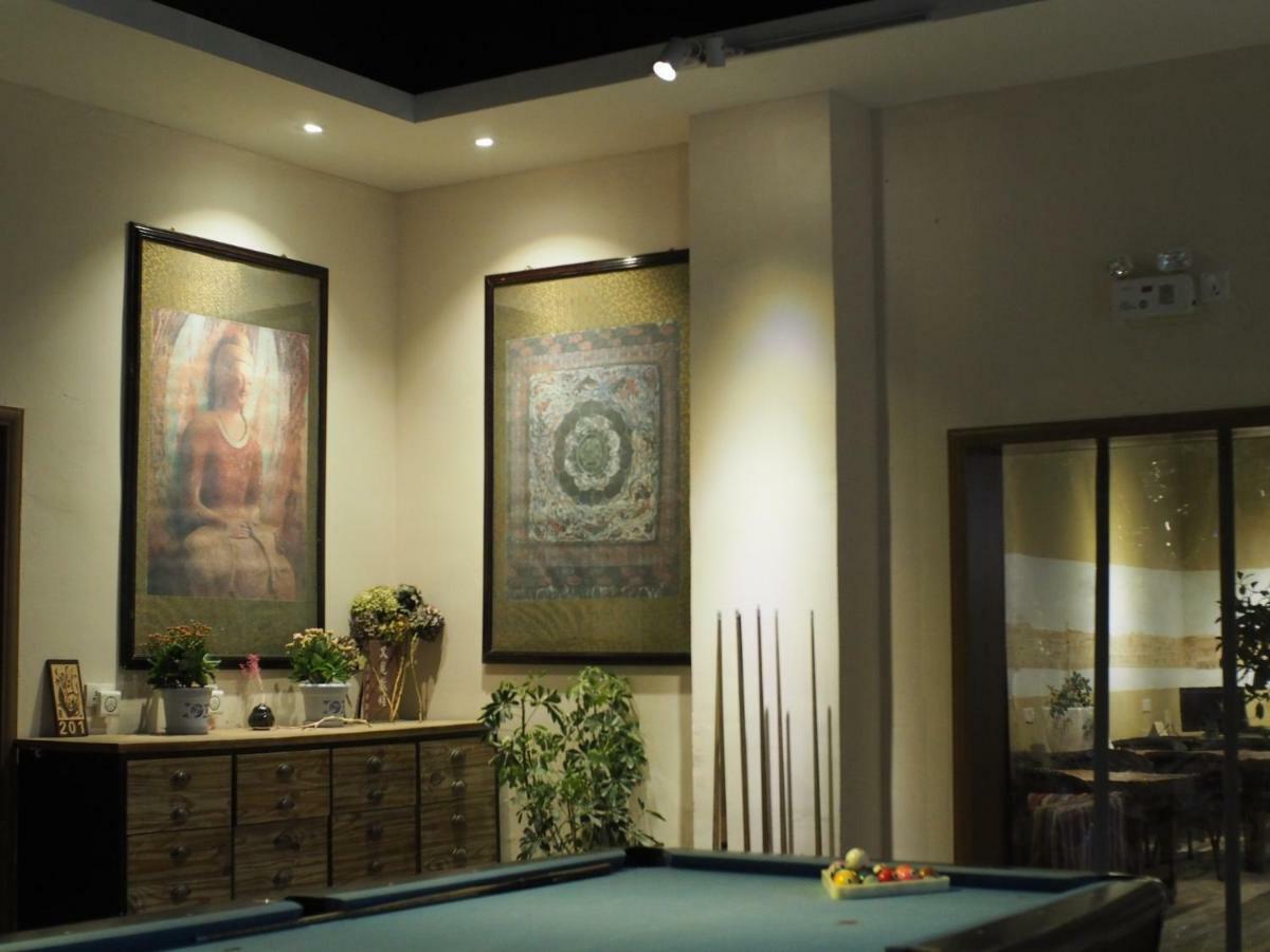 Right Here Hotel Dunhuang Luaran gambar