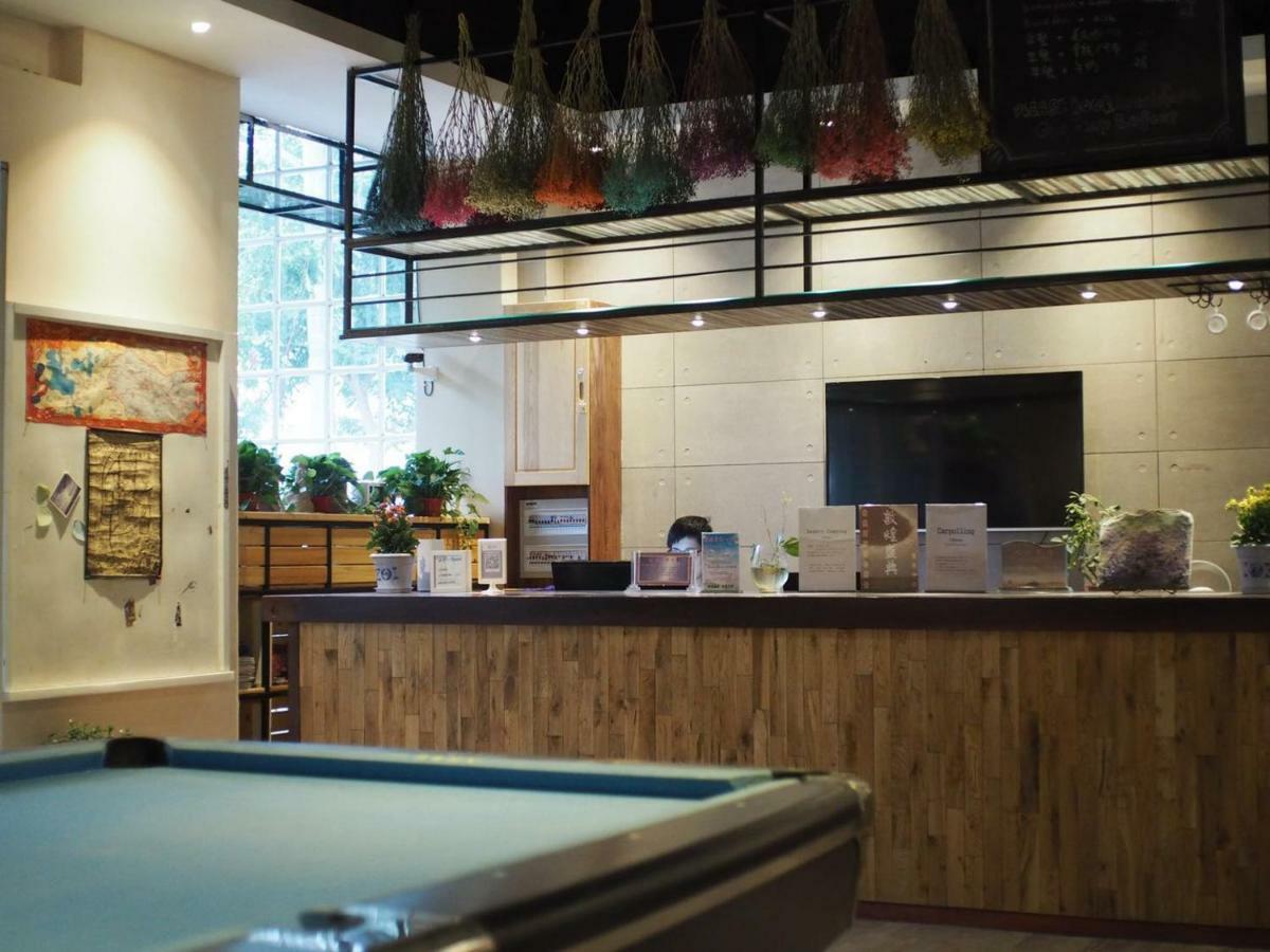 Right Here Hotel Dunhuang Luaran gambar