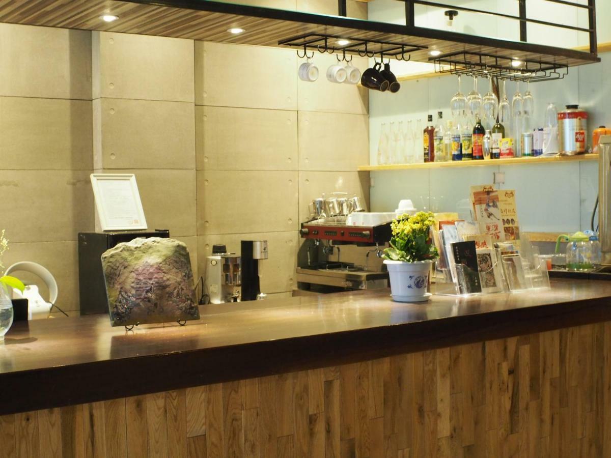 Right Here Hotel Dunhuang Luaran gambar