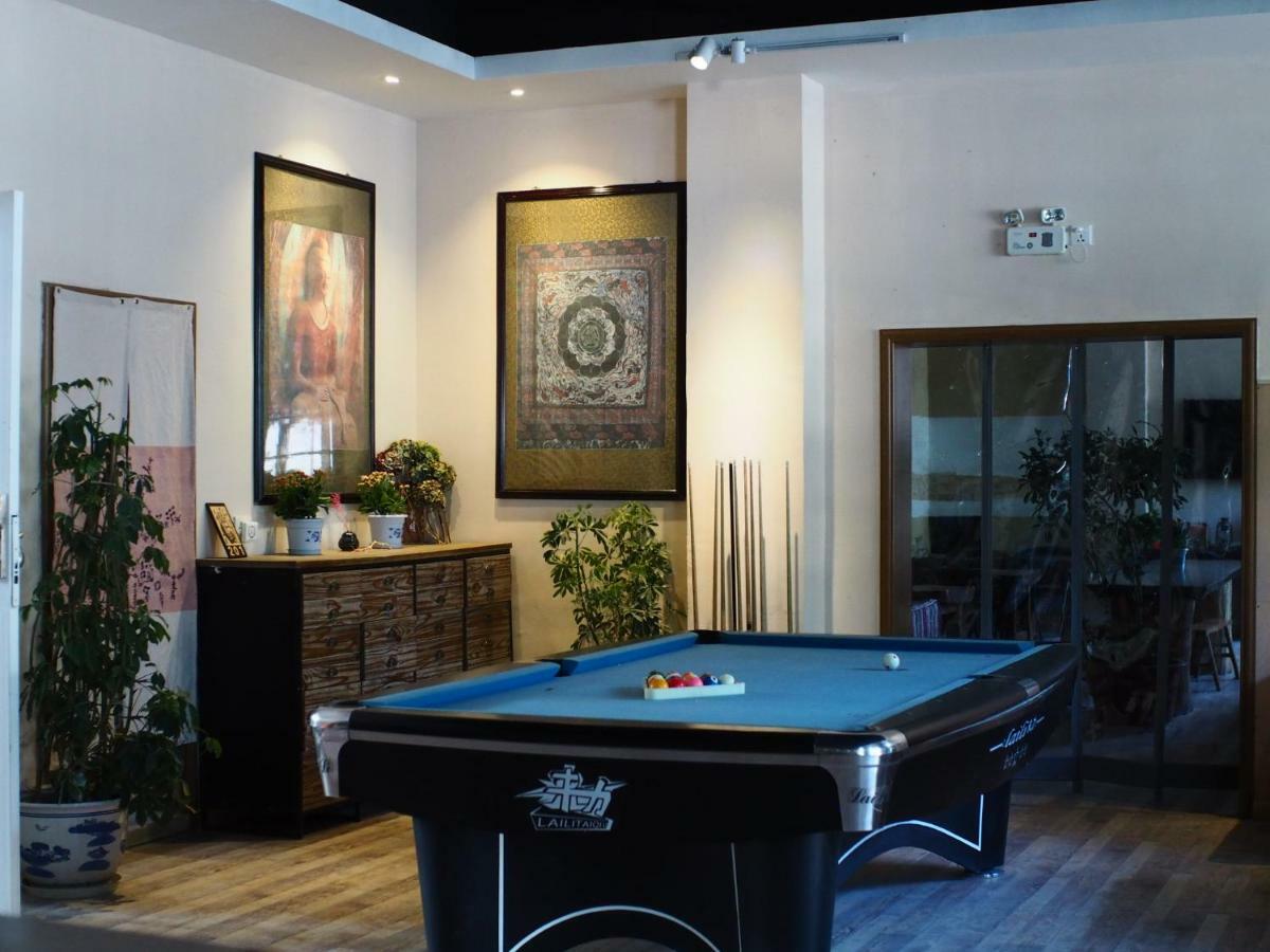 Right Here Hotel Dunhuang Luaran gambar
