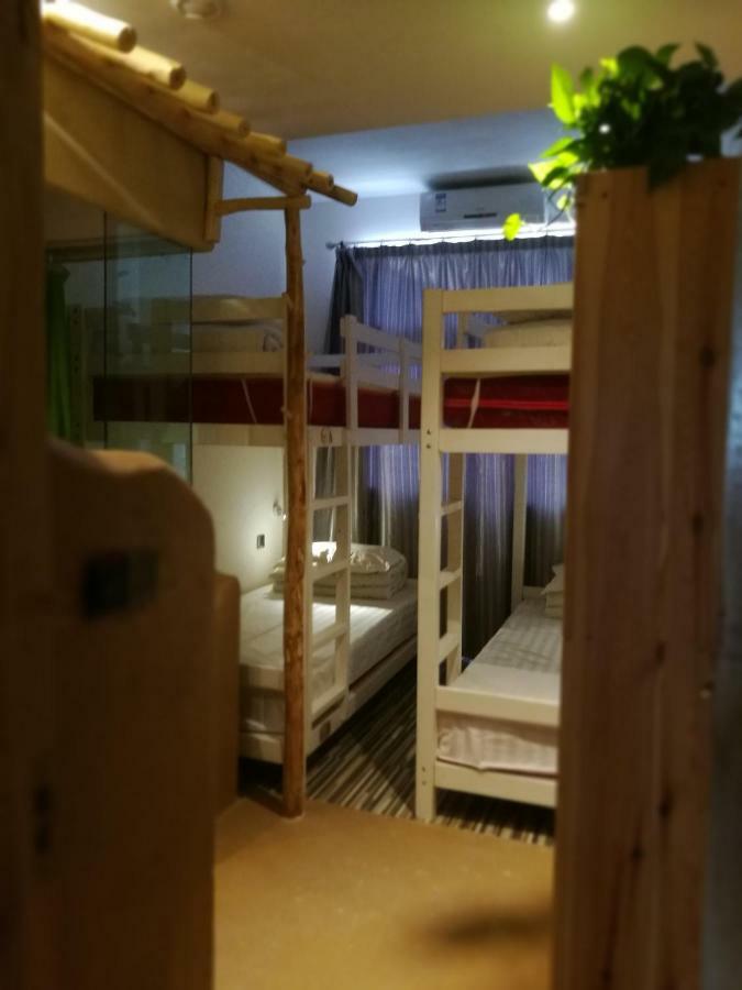 Right Here Hotel Dunhuang Luaran gambar