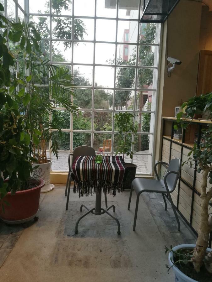 Right Here Hotel Dunhuang Luaran gambar