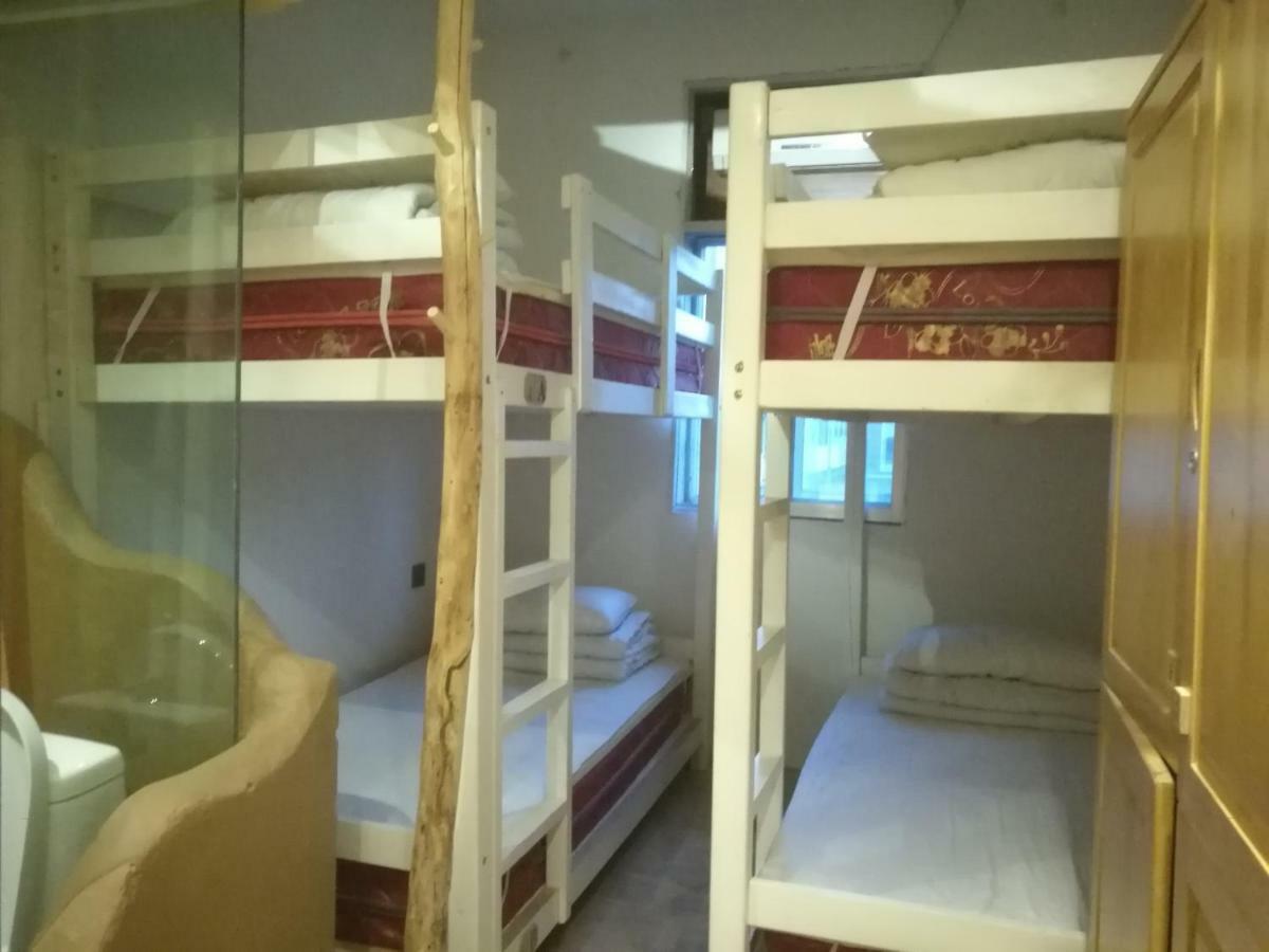 Right Here Hotel Dunhuang Luaran gambar