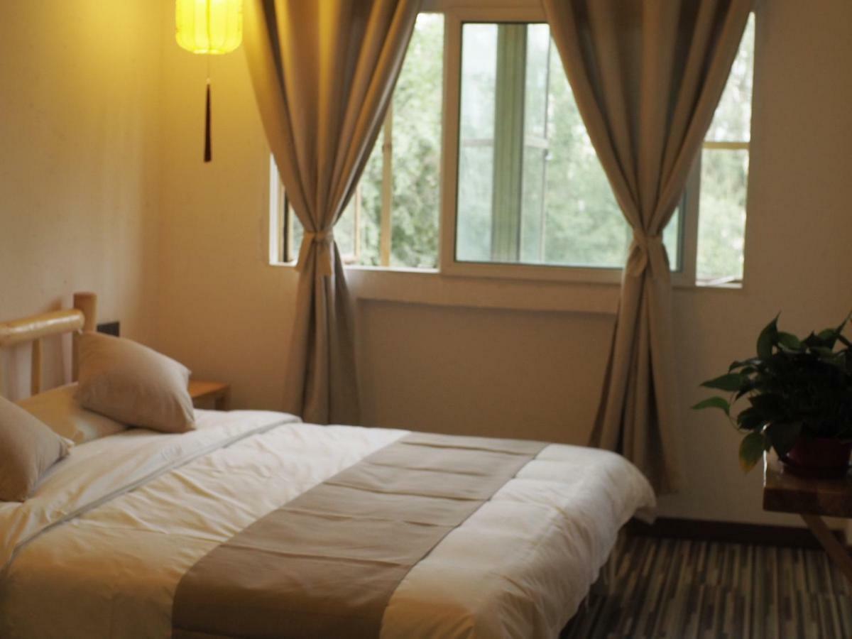Right Here Hotel Dunhuang Luaran gambar