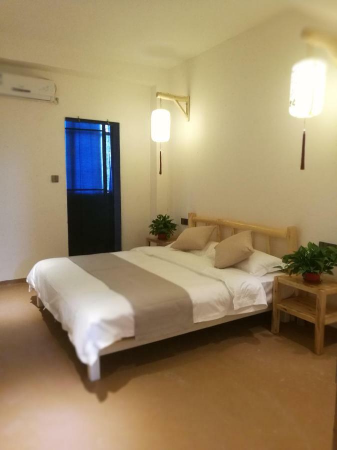 Right Here Hotel Dunhuang Luaran gambar