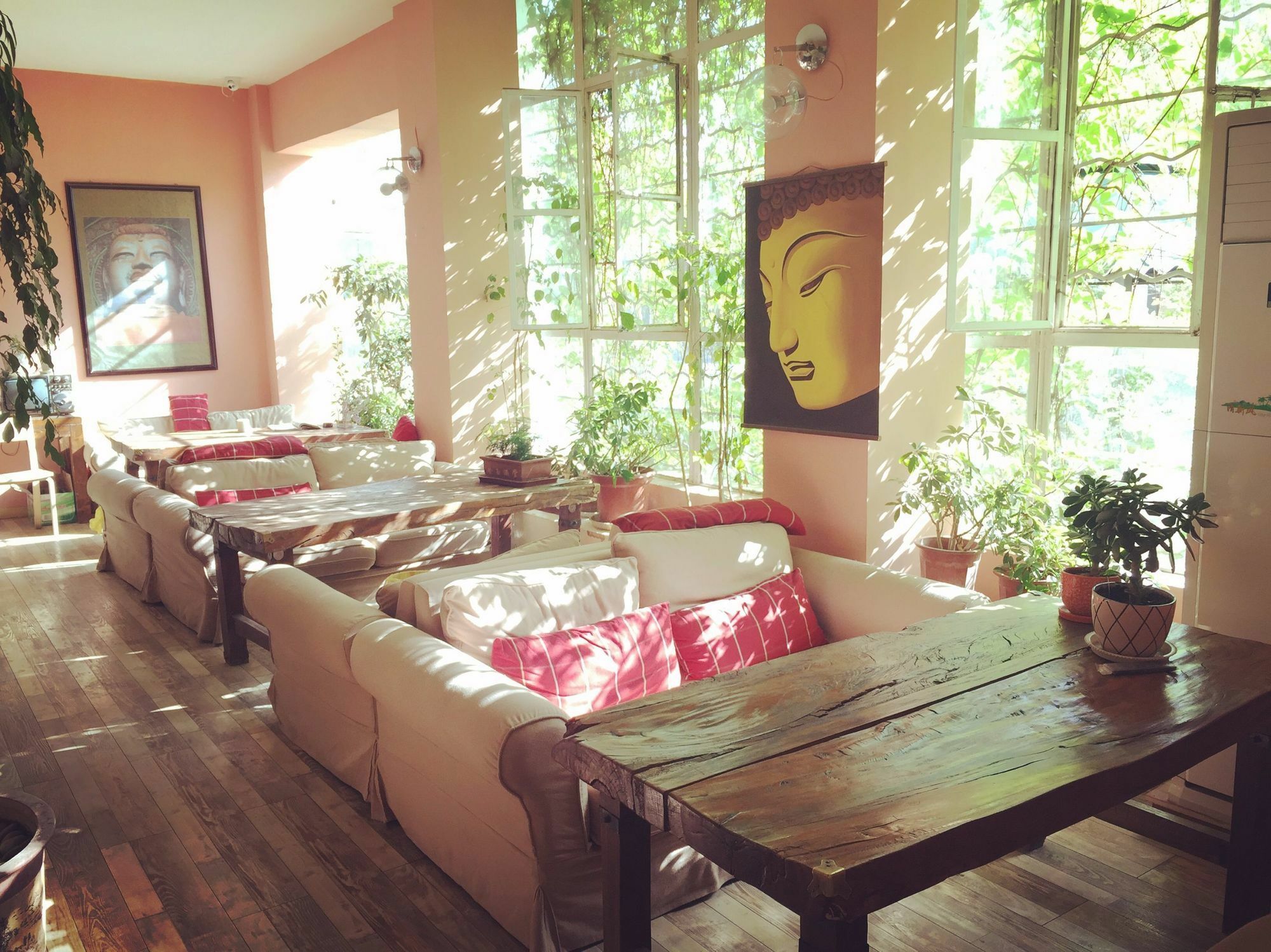Right Here Hotel Dunhuang Luaran gambar